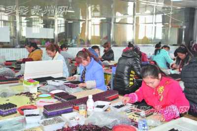 銅仁鞋業企業節后全力恢復生產 奮力實現新春開門紅