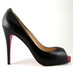 領(lǐng)頭羊鞋業(yè) 卓越產(chǎn)品、多元加盟與鞋業(yè)發(fā)展新機遇